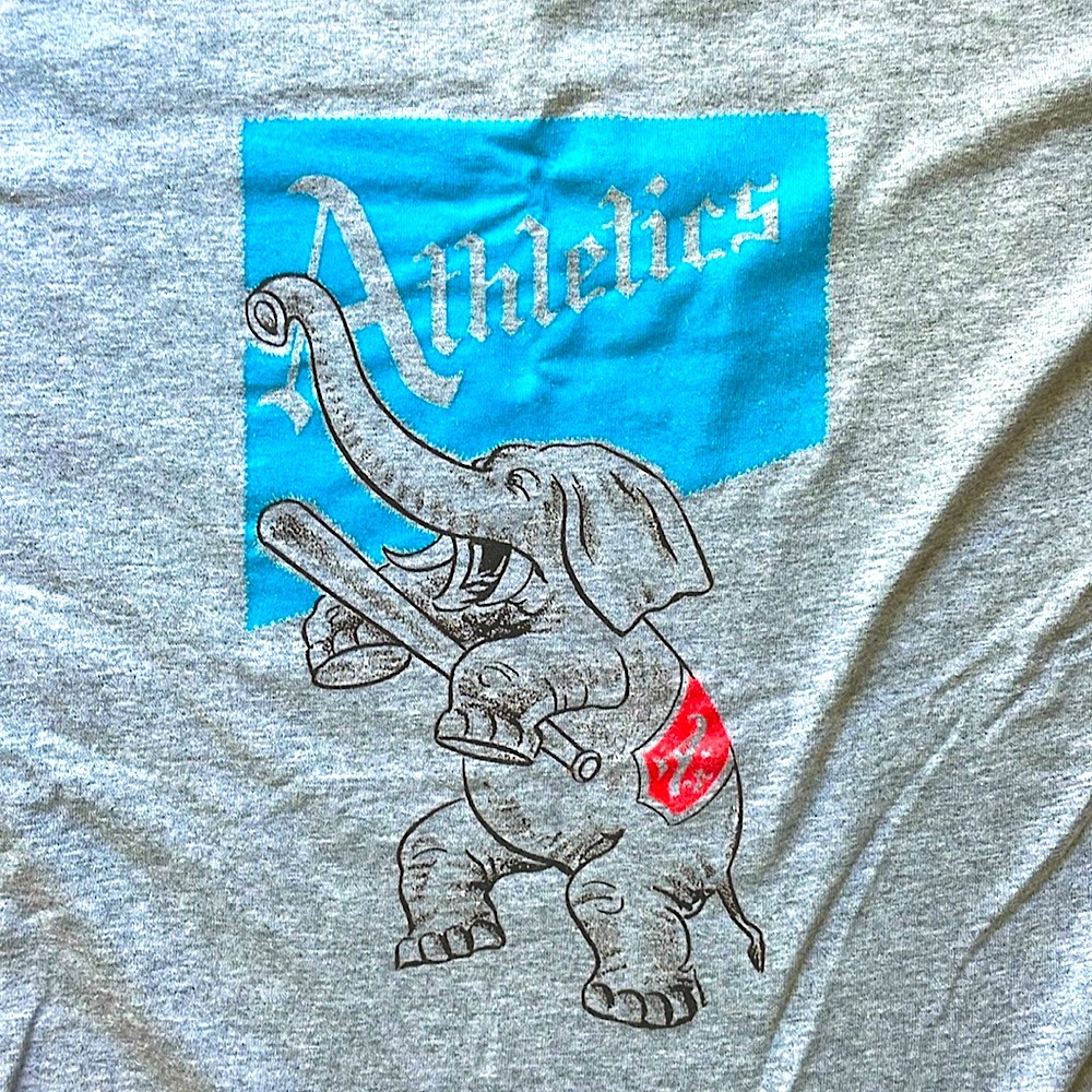 Vintage Brand Philadelphia Athletics T-Shirt - size large - worn once
